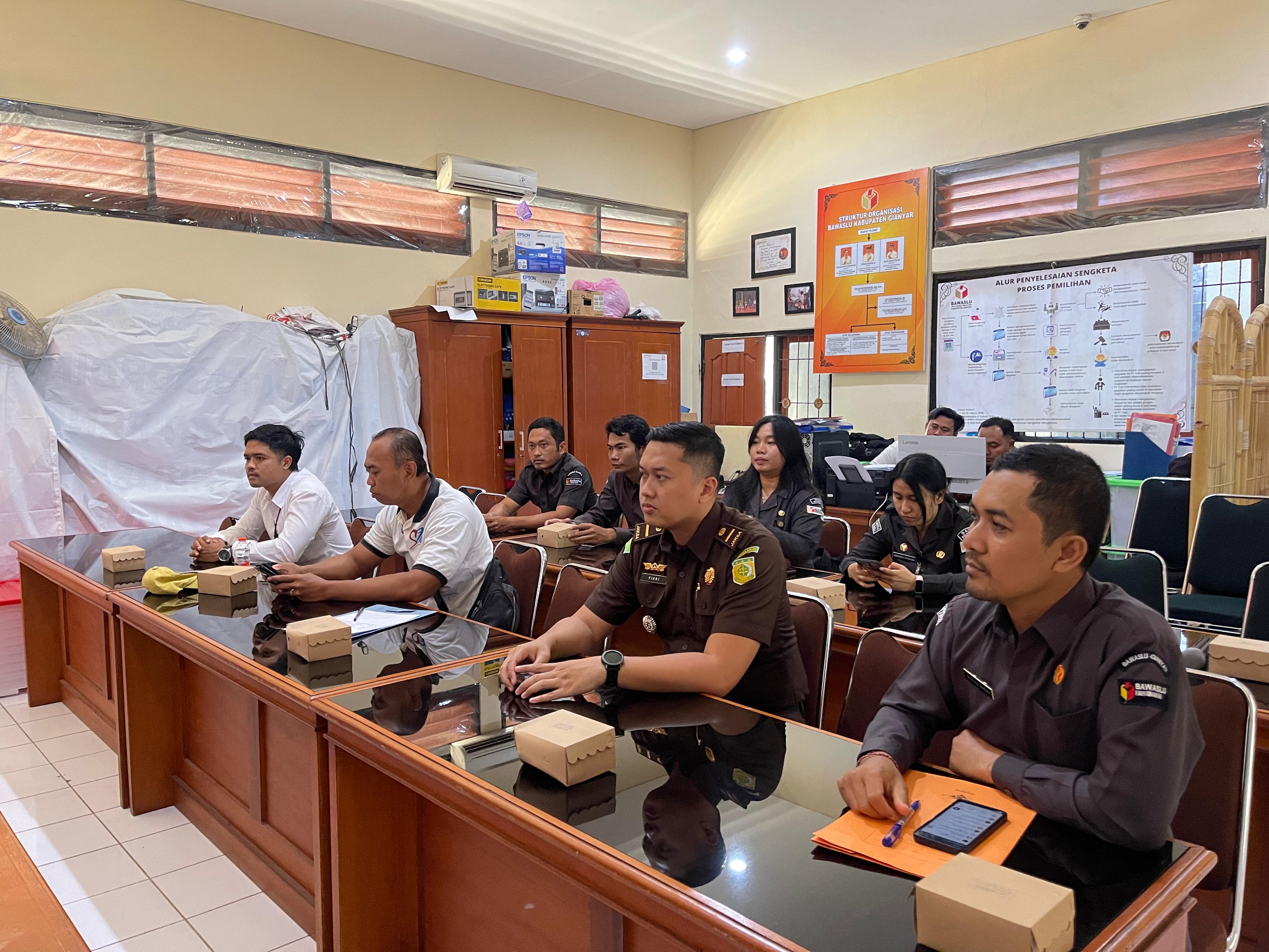 Bawaslu bersama dengan Kejaksaan dan Kepolisian Gianyar siap Awasi Proses Pencalonan Bupati dan Wakil Bupati Gianyar