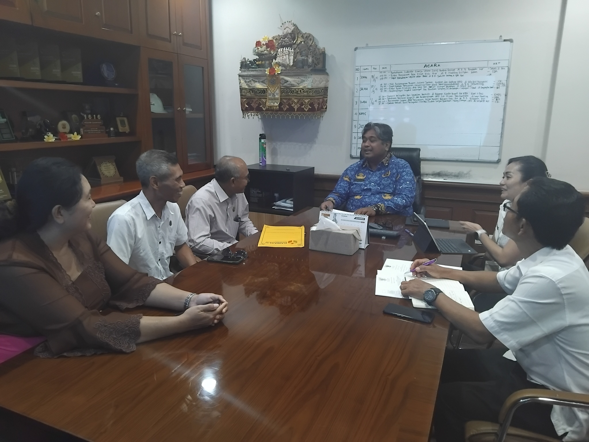 Bawaslu Gianyar Gelar Audiensi Dengan Dinas PUPR, Dukung Program Jumat Sehati dan Jumpa Berlian