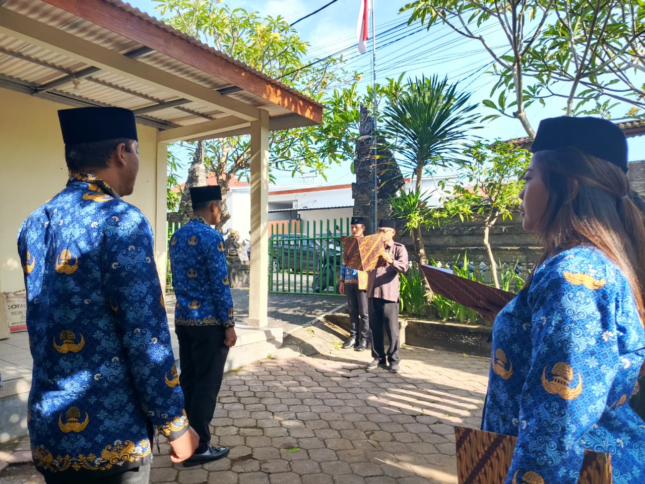 Bawaslu Gianyar Gelar Apel Hari Sumpah Pemuda, Kobarkan Semangat Disiplin dan Tanggung Jawab