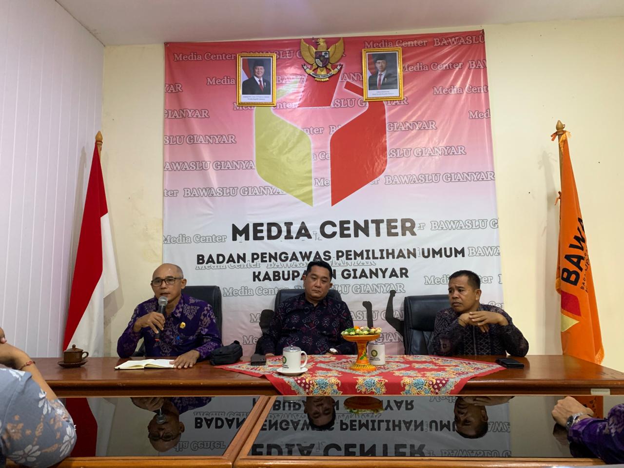 Bawaslu Kabupaten Gianyar Terima Supervisi Bawaslu Bali, Fokus Finalisasi DIM dan Serapan Anggaran Akhir Tahun