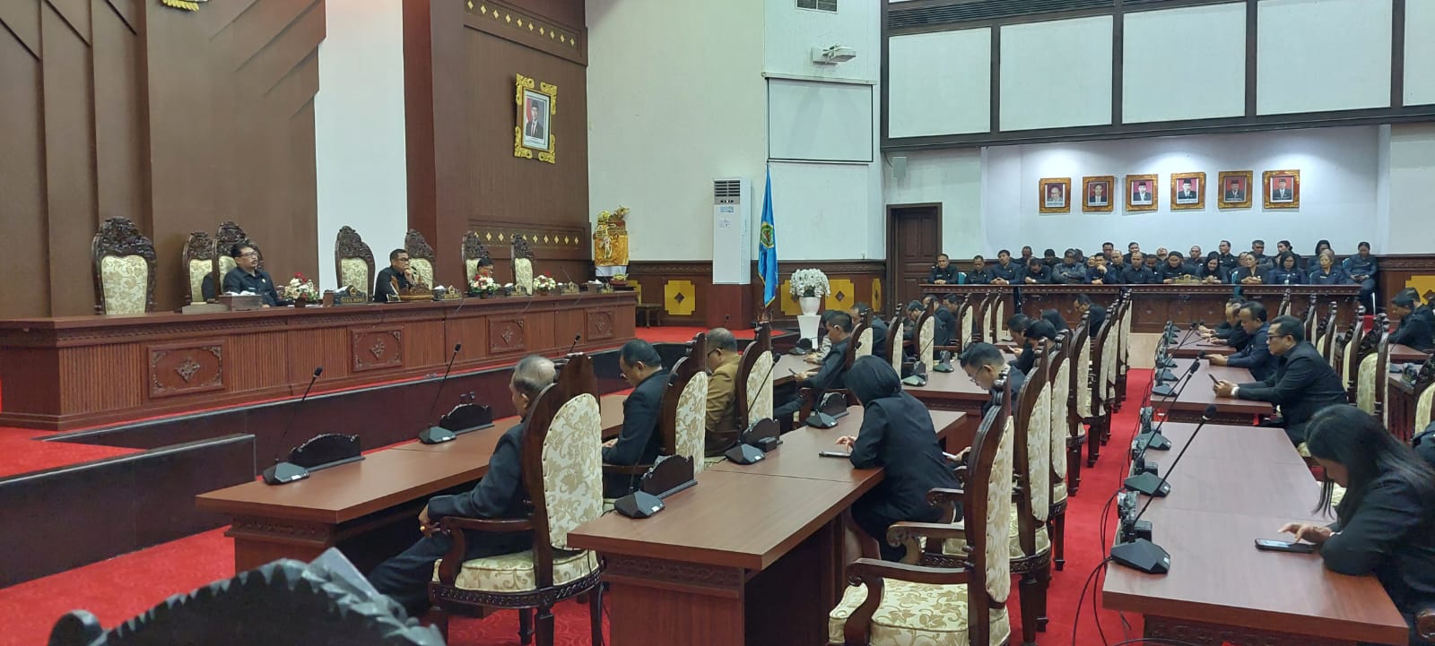 Ketua Bawaslu Gianyar Hadiri Rapat Paripurna DPRD, Bahas Pengambilan Keputusan Sejumlah Raperda Strategis