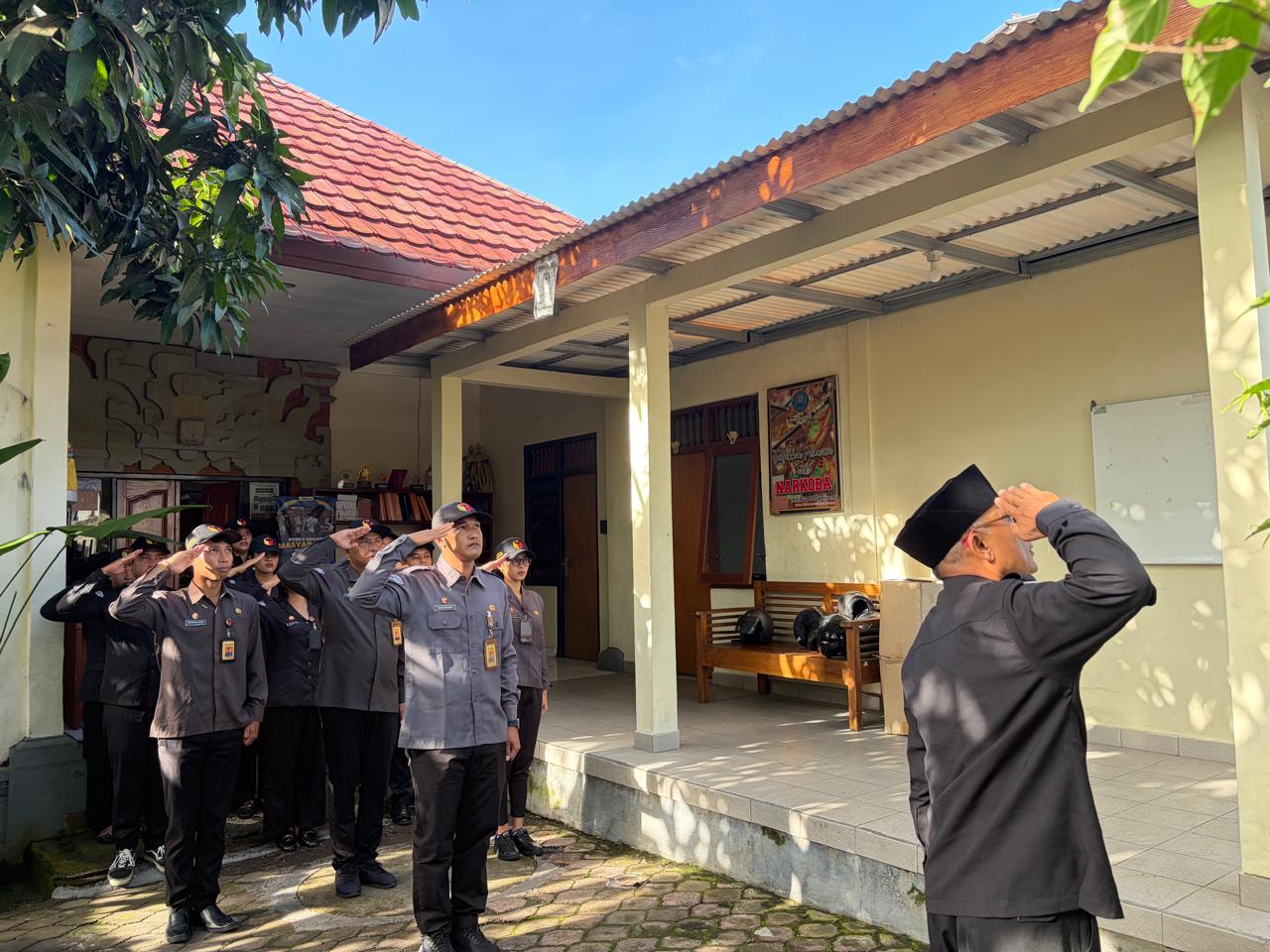 Apel Rutin Bawaslu Gianyar: Disiplin, Agenda Mingguan, dan Penguatan Kapasitas Pengawasan Jadi Penekanan
