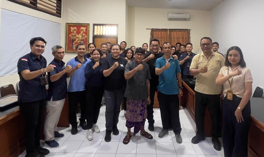 Dilepas Penuh Haru, Hartawan : Terimakasih Atas Pengabdiannya