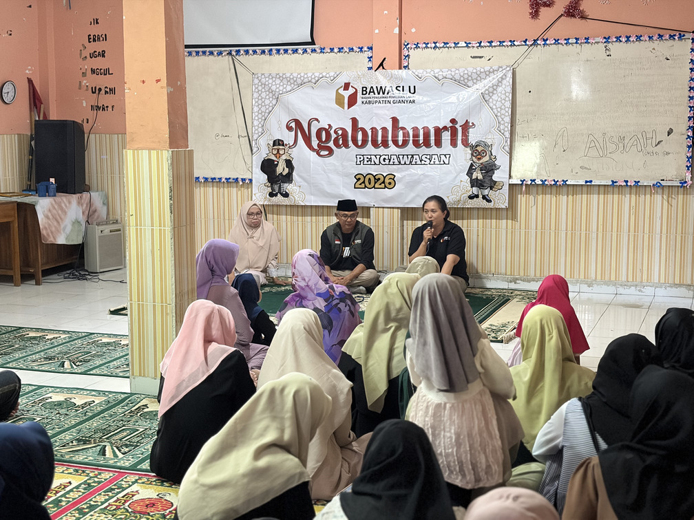Sasar Generasi Muda, Bawaslu Gianyar Tanamkan Kesadaran Demokrasi Lewat Ngabuburit Pengawasan.