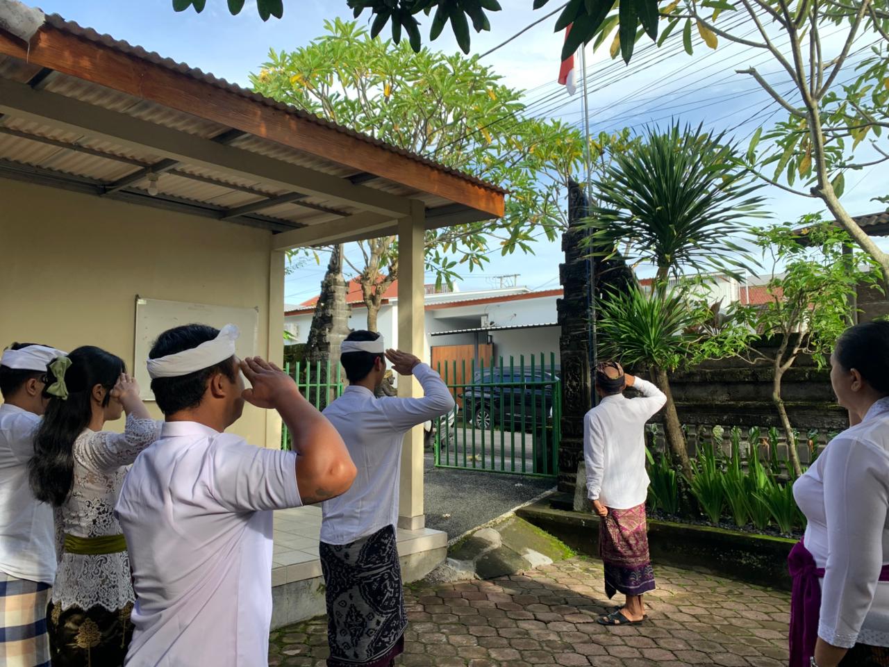 Pimpin Apel Rutin, Ketua Bawaslu Gianyar Soroti Agenda Sosialisasi Kepada Pemilih Pemula