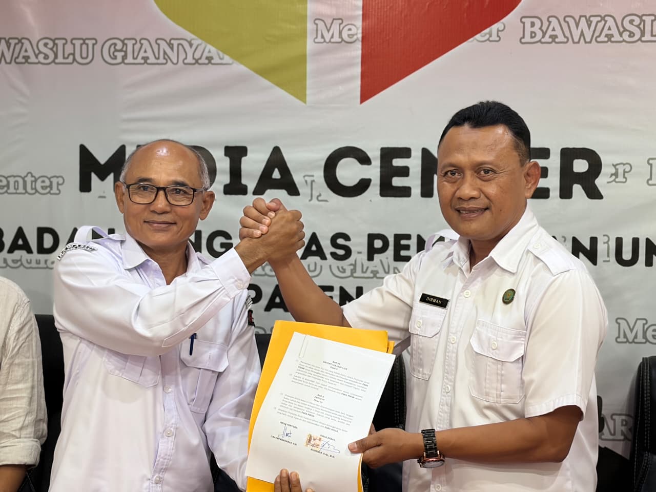 Bawaslu dan BNNK Gianyar Teken PKS, Wujudkan Demokrasi Sehat dan Bebas Narkoba.