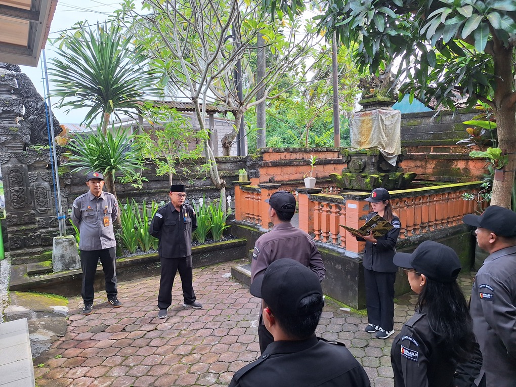 Pesan Ketua Bawaslu Gianyar Saat Apel: Kerja Jalan, Administrasi Harus Tetap Rapi