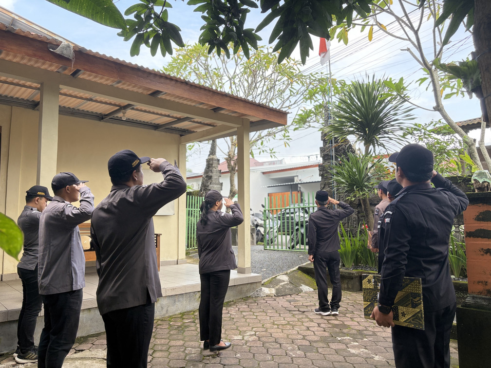 Profesional, Disiplin, dan Berintegritas: Komitmen Bawaslu Gianyar di Bulan Maret.