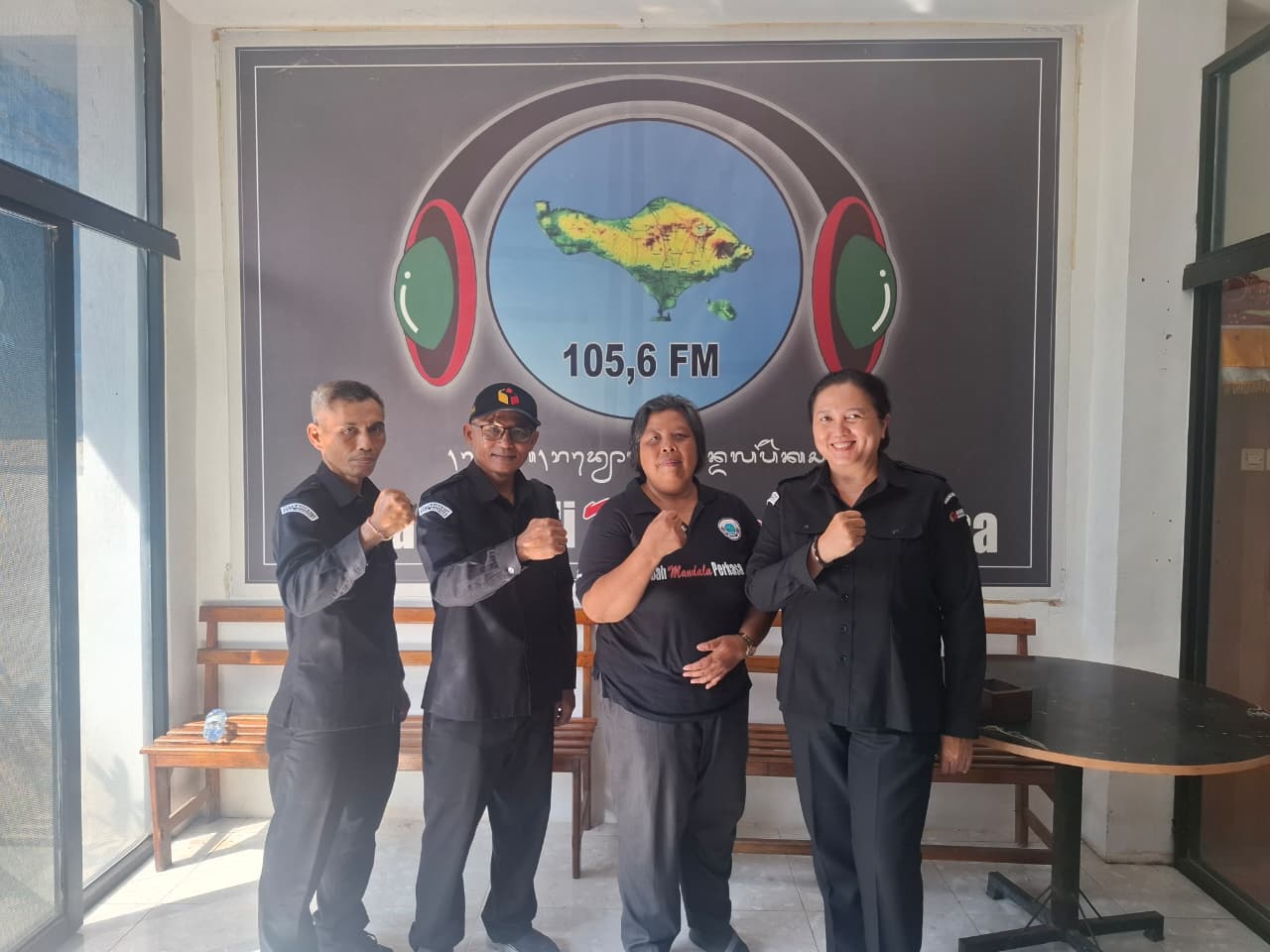 Gandeng Radio Mandala, Bawaslu Gianyar Perkuat Literasi Demokrasi dan Lawan Hoaks Pemilu