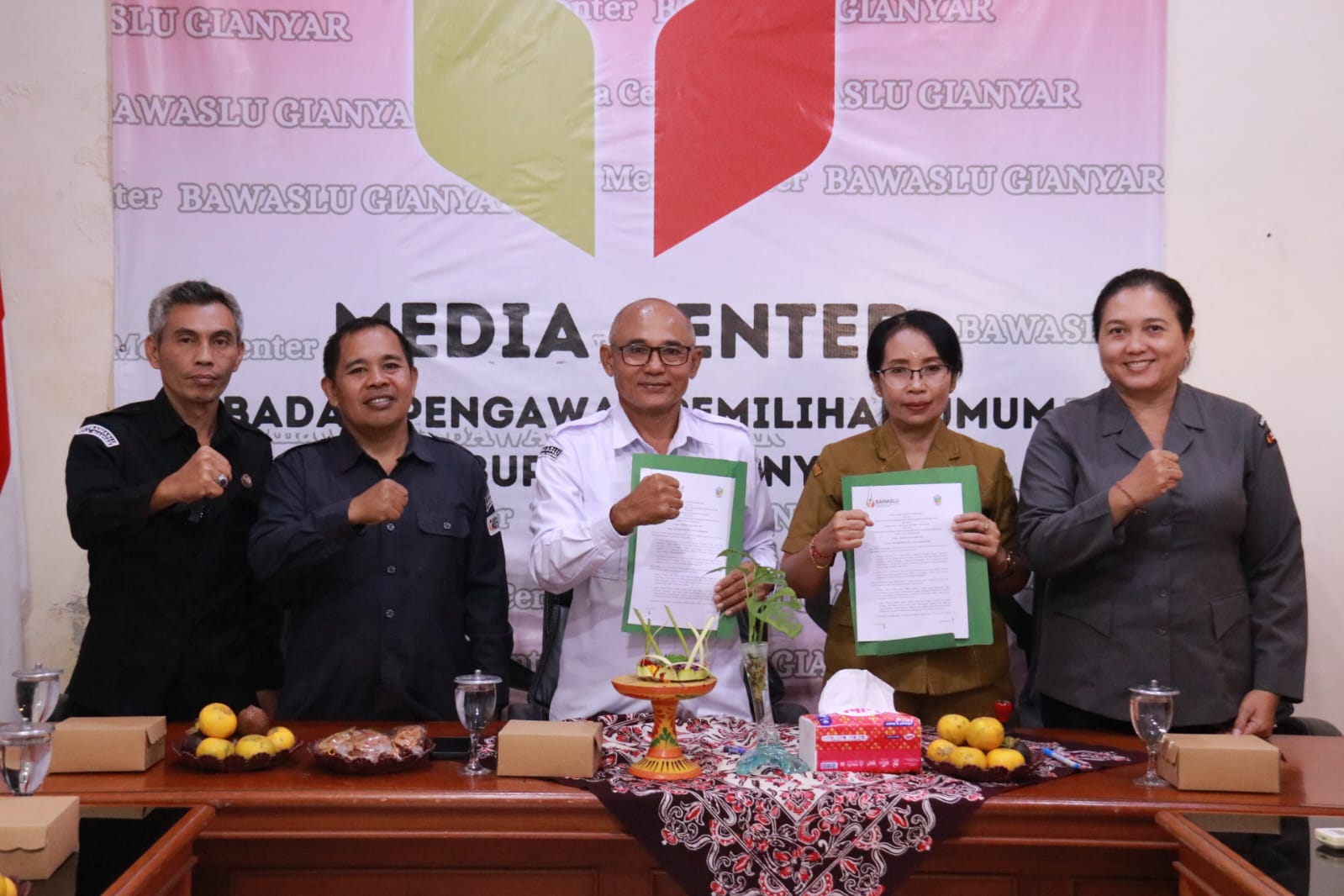 Resmi Teken MoU, Bawaslu Gianyar Gandeng SLB Negeri 1 Gianyar Wujudkan Demokrasi Inklusif