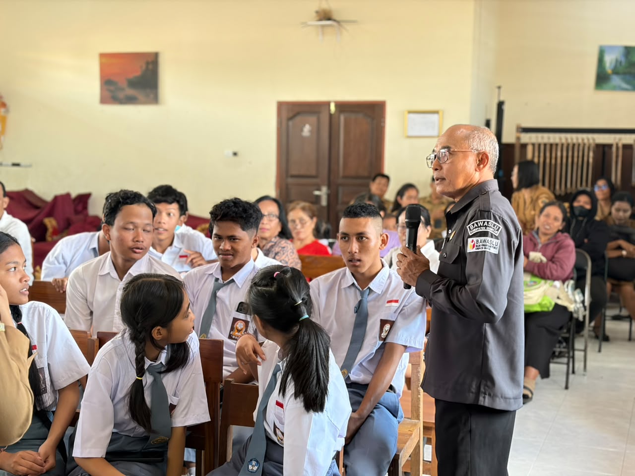 Bawaslu Gianyar Dorong Penyandang Disabilitas Gunakan Hak Pilih