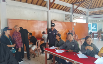 BAWASLU GIANYAR PANTAU HARI PERTAMA PENDAFTARAN PENGAWAS TEMPAT PEMUNGUTAN SUARA (PTPS)