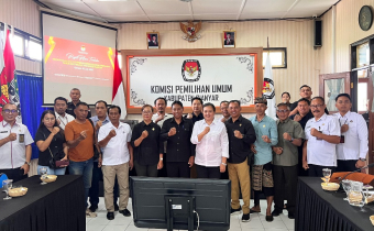 Bawaslu Gianyar Hadiri Rapat Pleno Terbuka Rekapitulasi PDPB Triwulan II Tahun 2025