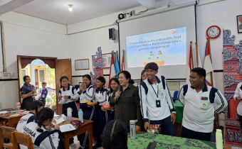 BAWASLU KABUPATEN GIANYAR HADIR DALAM MPLS SMA PGRI BLAHBATUH, BERIKAN EDUKASI PENGAWASAN PEMILU