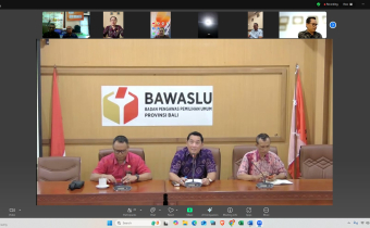Rakor Pengutan Kelembagaan Bawaslu Se-Provinsi Bali, Suguna Tekankan Pentingya Rasa Nasionalisme.
