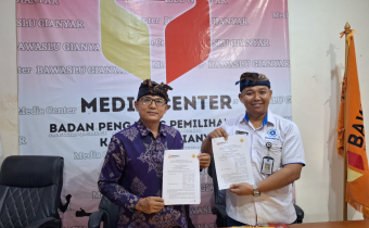 SMK NEGERI 1 SUKAWATI SAMBANGI BAWASLU GIANYAR.