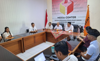 Bawaslu Provinsi Bali Laksanakan Monitoring dan Evaluasi terkait Penguatan Demokrasi dan Penyusunan Buku Penyelesaian Sengketa di Bawaslu Kabupaten Gianyar