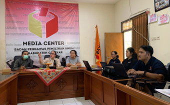 Bawaslu Provinsi Bali Lakukan Monev di Gianyar, Tekankan Pentingnya Pendidikan Politik dan Sosialisasi Berkelanjutan