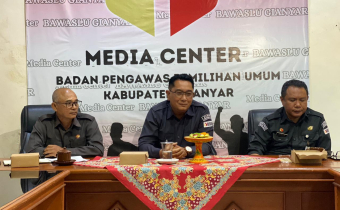 Bawaslu Gianyar Gelar Rapat Pengelolaan Administrasi Keuangan, Fokus pada Optimalisasi Penyerapan Anggaran 2025