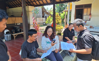 Bawaslu Gianyar Gelar Uji Petik DPB di Dua Desa: Ajak Warga Bersama Awasi Pemilu yang Bersih dan Berintegritas