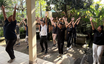 Bangun Energi Positif, Bawaslu Kabupaten Gianyar Awali Hari dengan Senam Bersama 