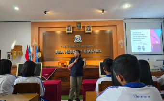 Reika Guncang Kesadaran Pelajar Gianyar: Demokrasi Butuh Generasi Muda yang Berani!