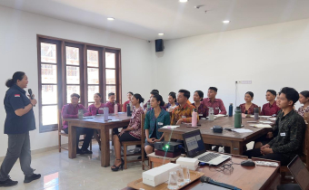 Diam Itu Berbahaya: Reika Ajak Generasi Muda Aktif Kawal Demokrasi
