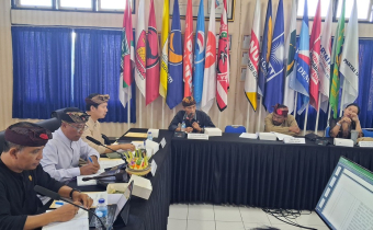 Forum Konsultasi Publik, Bawaslu Gianyar Dorong Peningkatan Kualitas Pelayanan KPU