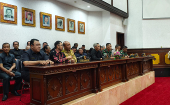 Sinergi Antar Lembaga, Bawaslu Gianyar Hadiri Paripurna DPRD
