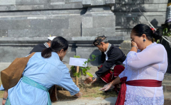 Jaga Alam, Jaga Demokrasi, Bawaslu Gianyar Tanamkan Kepedulian Lingkungan